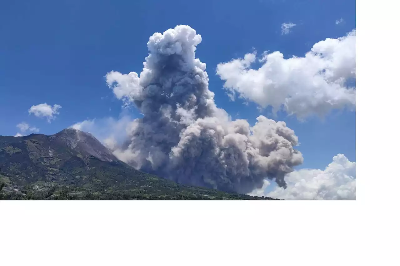 Gunung Merapi Erupsi, Masyarakat Diminta Waspada Abu Vulkanik