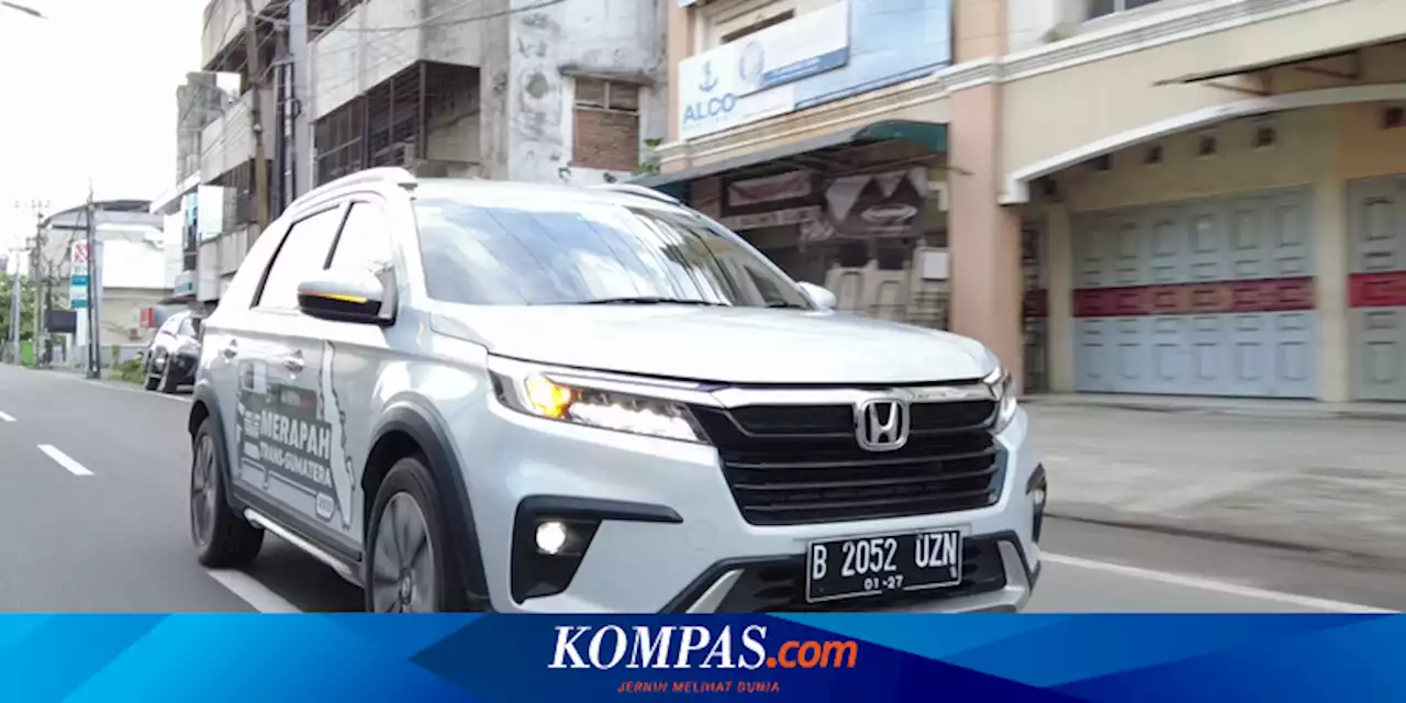 Mitos Atau fakta, Mengegas Mobil Sebelum Mesin Mati Bikin Aki Sehat?