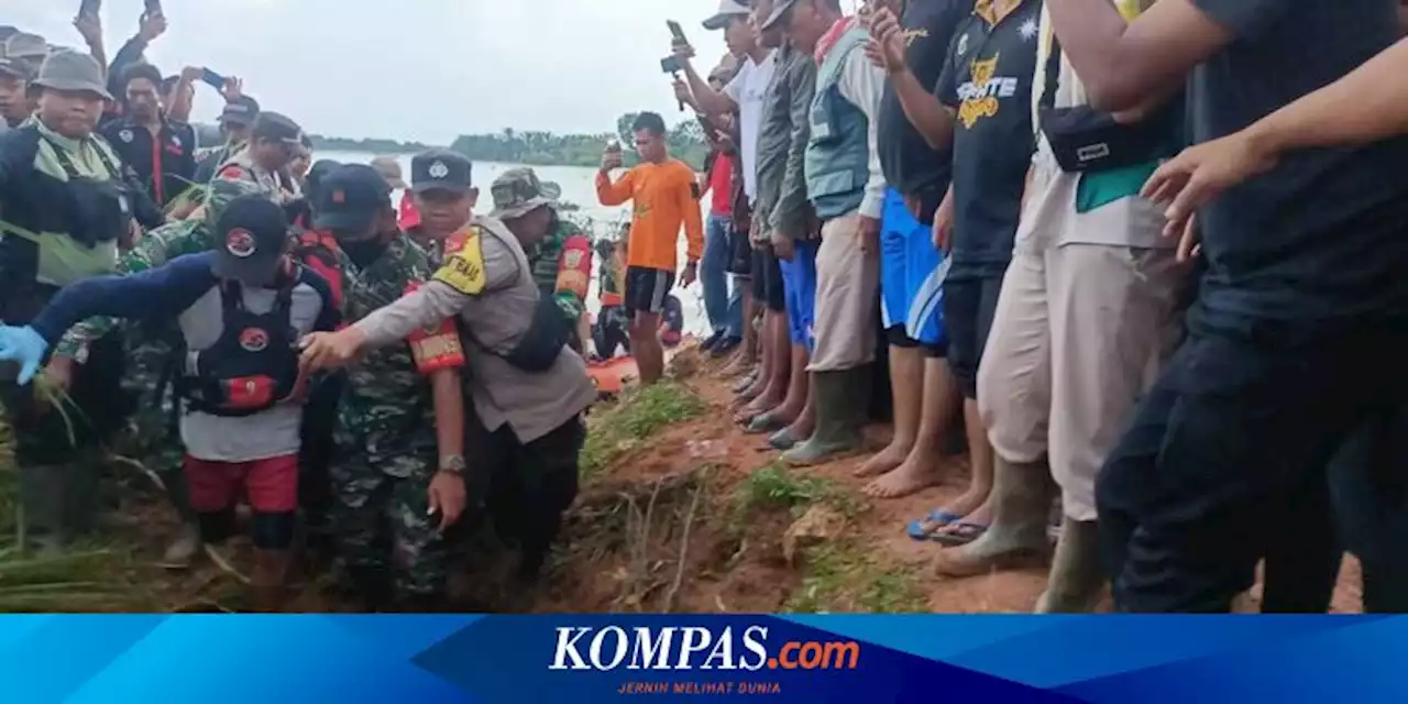 Strada Hanyut Terbawa Arus Sungai Saat Terobos Banjir, Pengemudi Baru Ditemukan Setelah 2 Hari Dicari