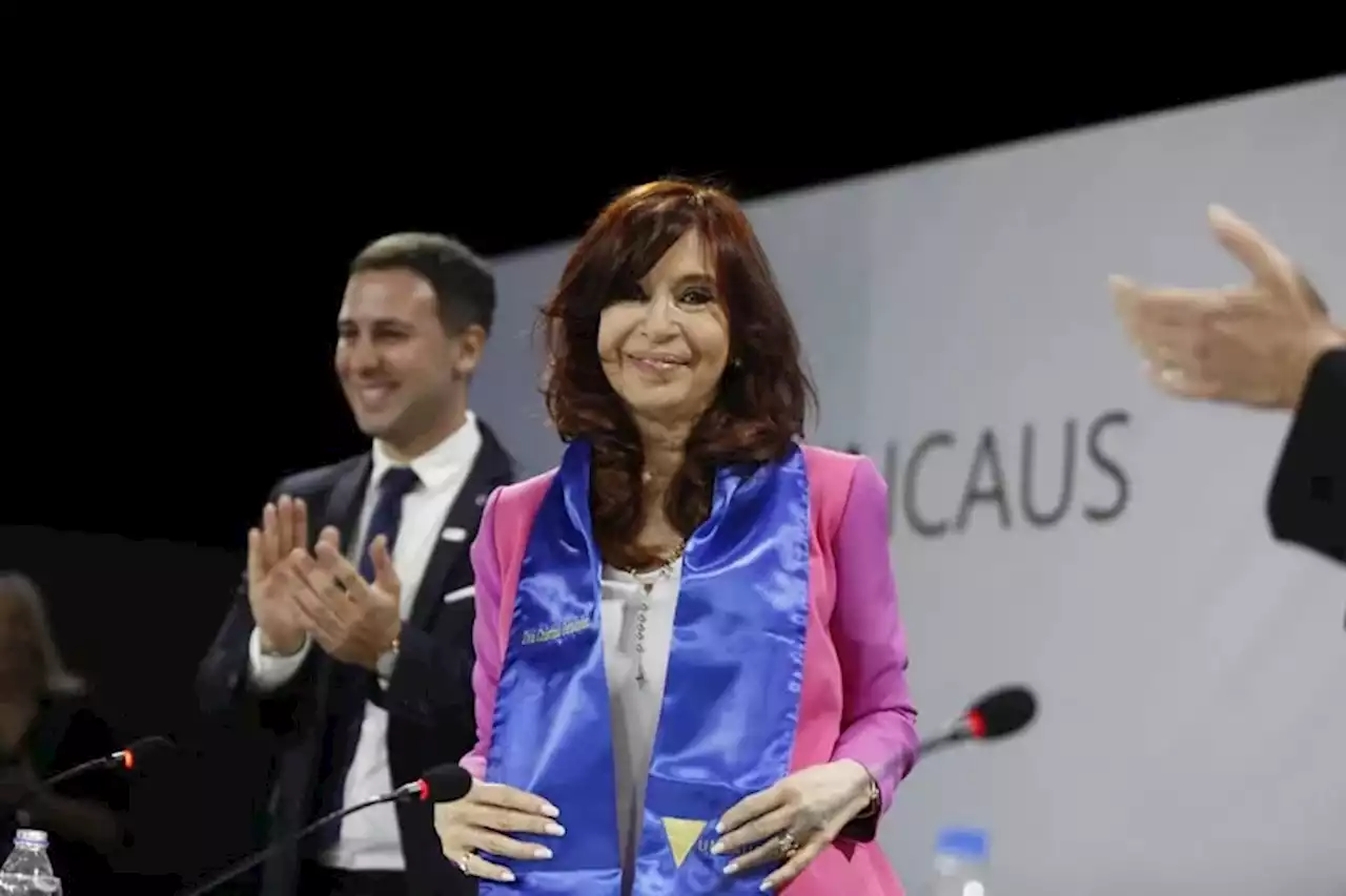 Cristina Kirchner reaparece con posibles alusiones a la Justicia, al Presidente y a Massa por el FMI