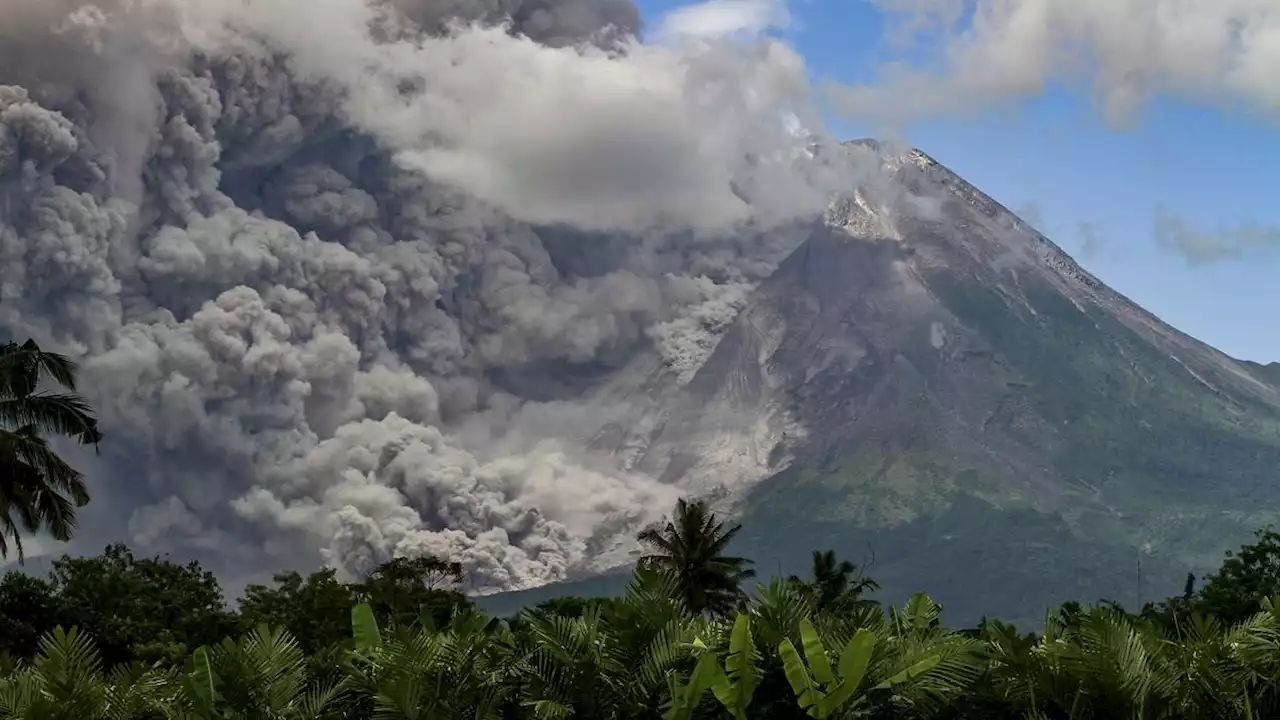 Gunung Merapi Masih Berstatus Siaga, Sudah Puluhan Kali Keluarkan Awan Panas