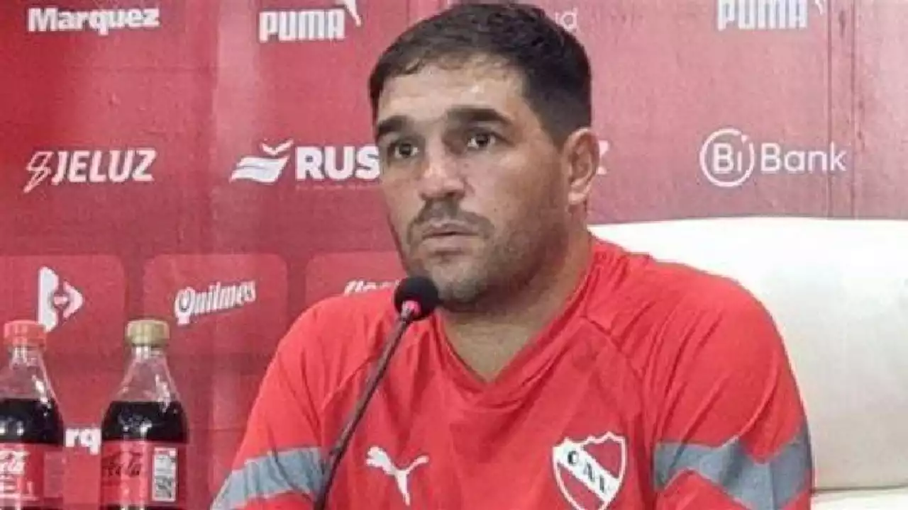 El DT de Independiente se comparó con Lionel Scaloni