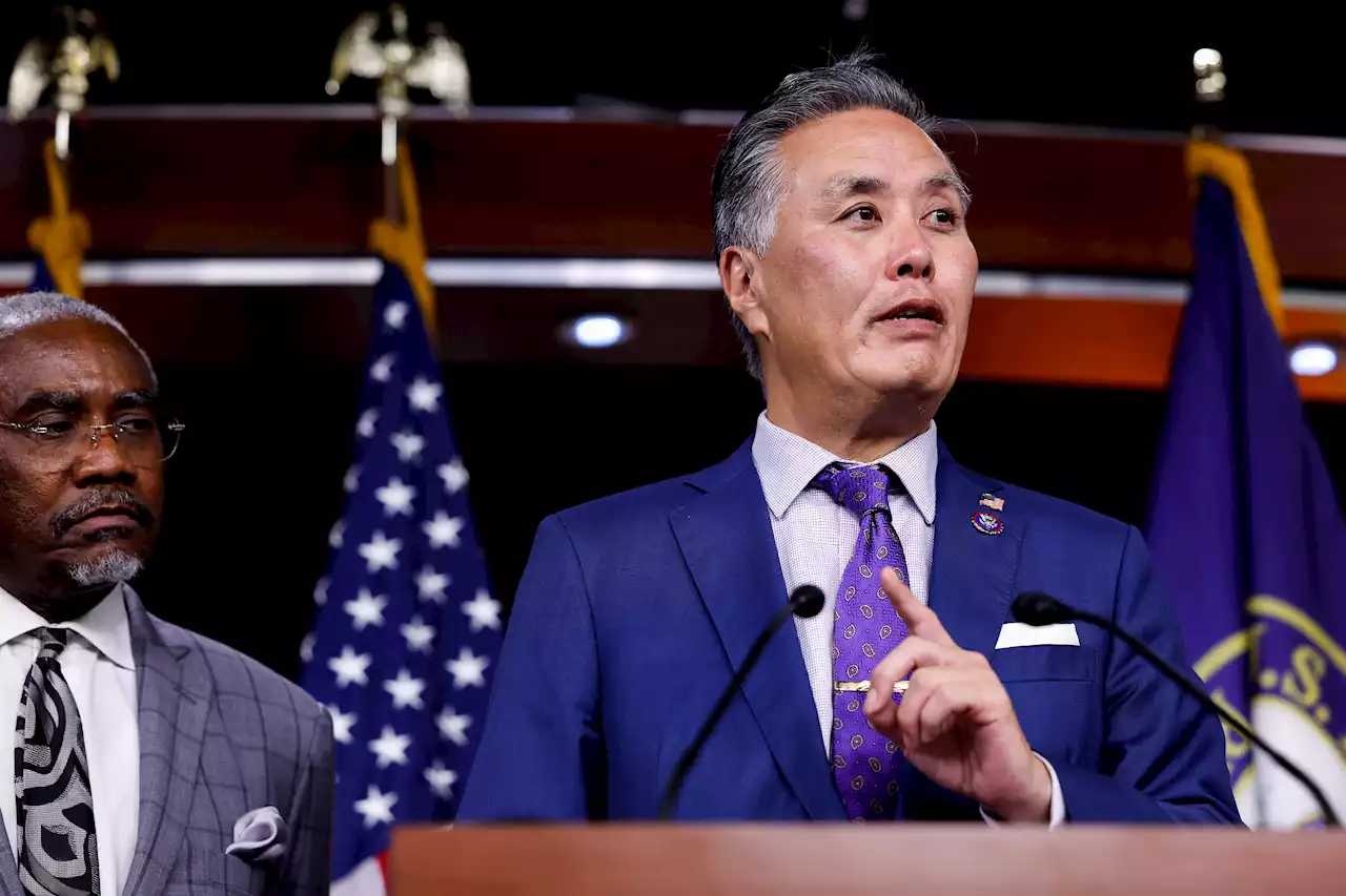 California Congressman Wants to Make 32-Hour Workweek US Law to 'Increase the Happiness of Humankind'