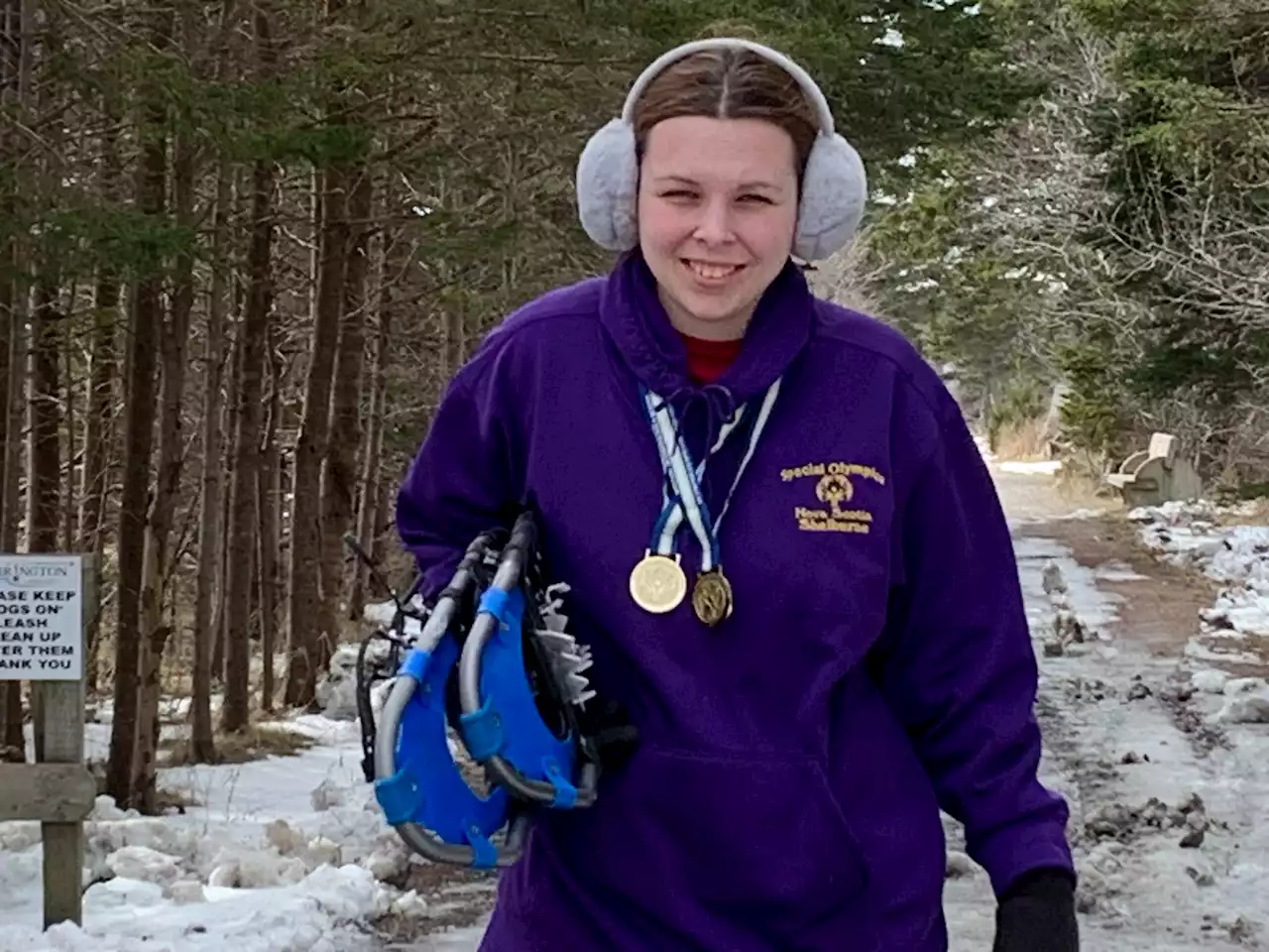 Shelburne County Special Olympian captures snowshoeing gold wearing boot cast | SaltWire