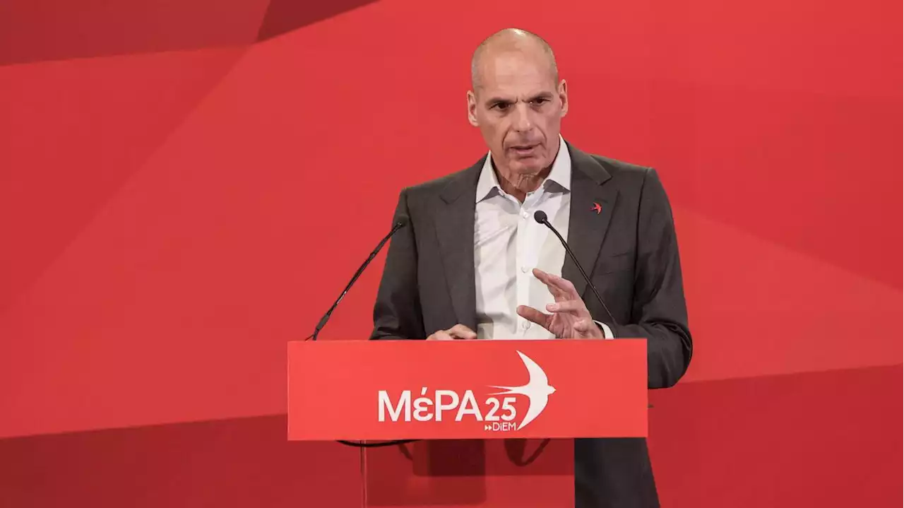 „Faschistischer“ Angriff: Griechischer Ex-Finanzminister Varoufakis von Vermummten verprügelt