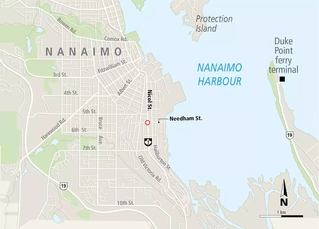 Crossing guard struck by truck, seriously injured in Nanaimo