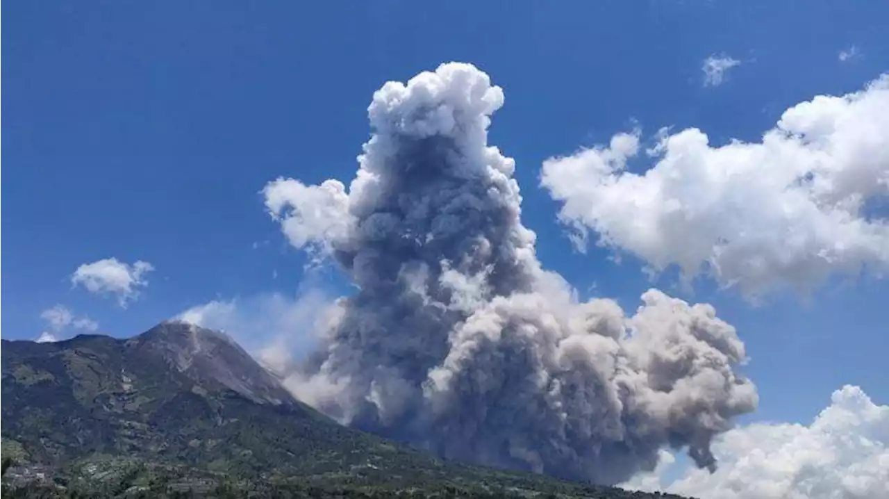 BREAKING NEWS: Gunung Merapi Erupsi Sabtu Legi Siang ini Pukul 12.12 WIB - Tribunjateng.com