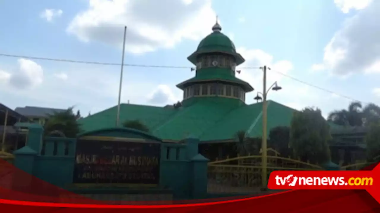 Masjid Al Mustofa Kota Pinang, Bangunan Kuno Bagian dari Istana Bahran