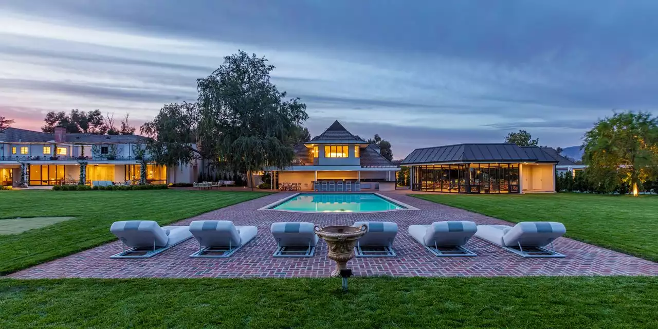 WSJ News Exclusive | Bob Hope’s Former L.A. Home Sells for $26 Million