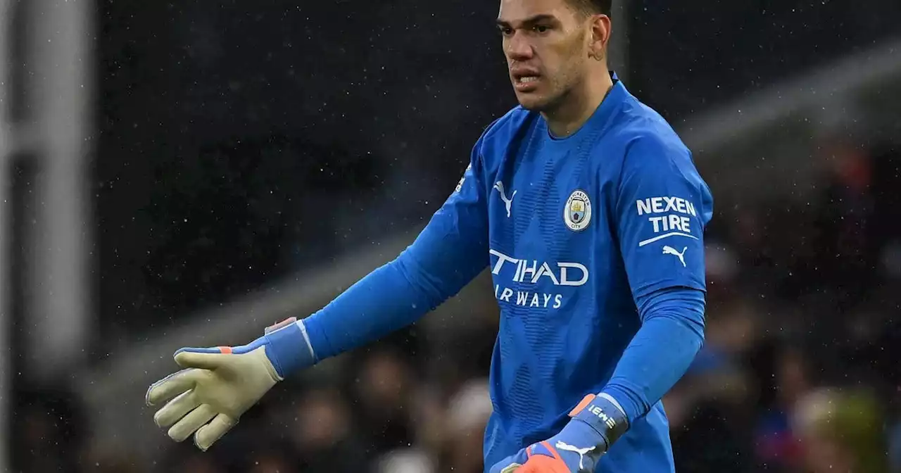 Ederson y la curiosa vestimenta del rival que utilizó