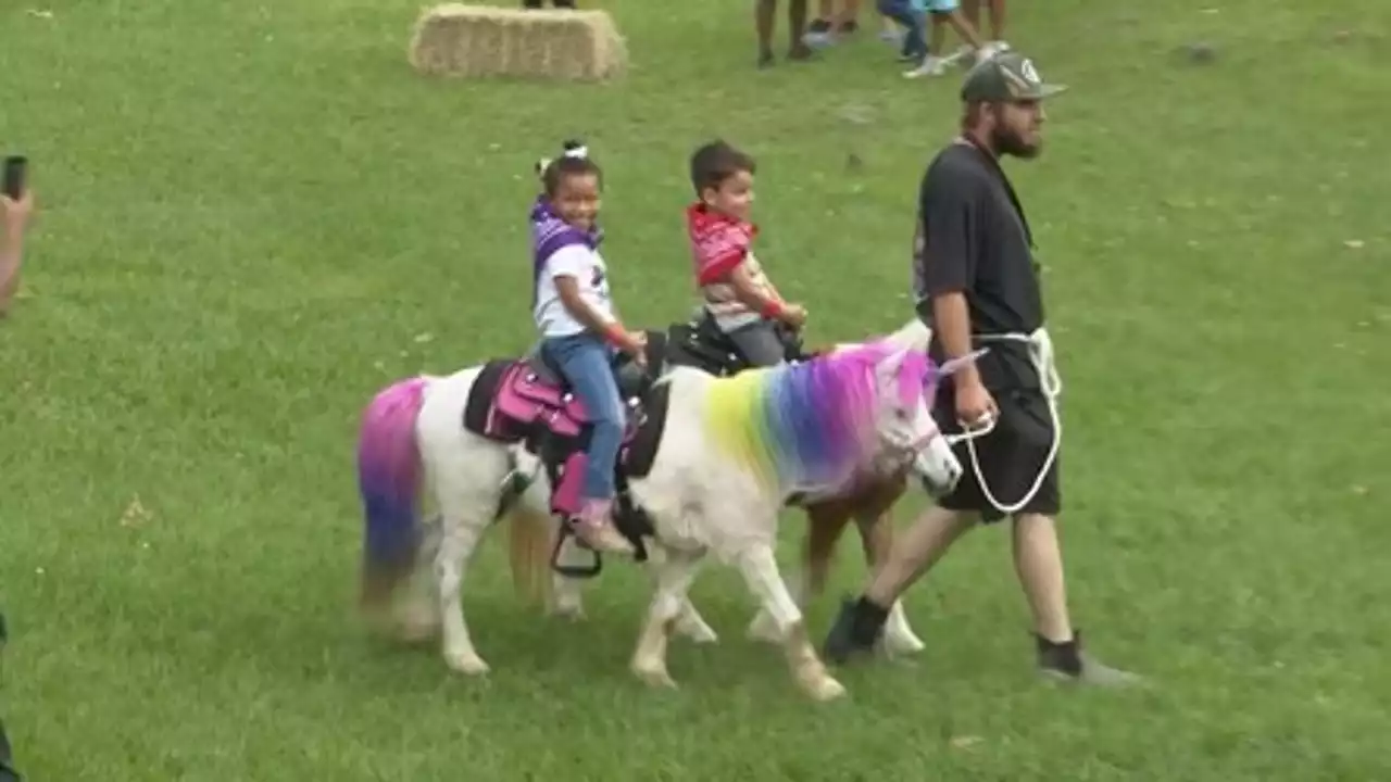 Organization offers 'Mini-Rodeo' experience for Third Ward community