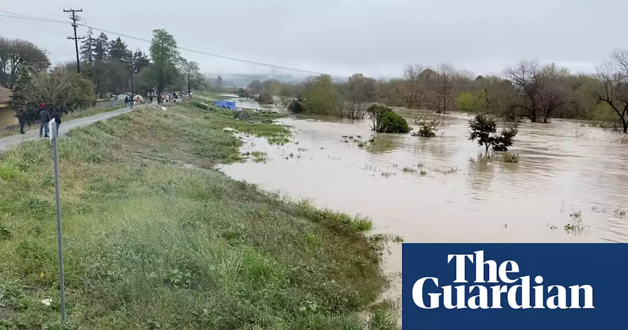 More than 1,500 people evacuated when California river breaches levee