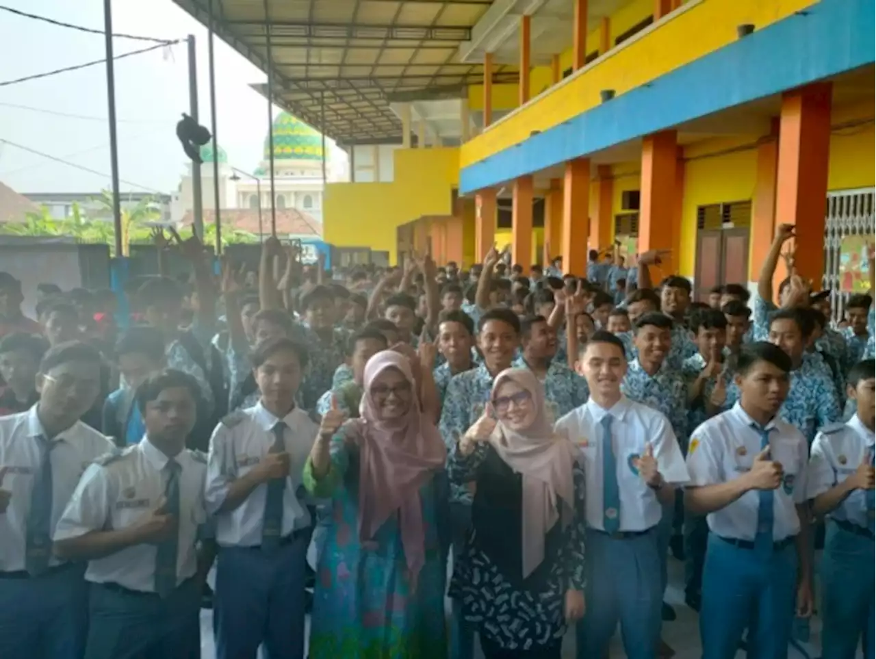 Stop Bullying, SMK Trisakti Tulangan Gelar Roots Day