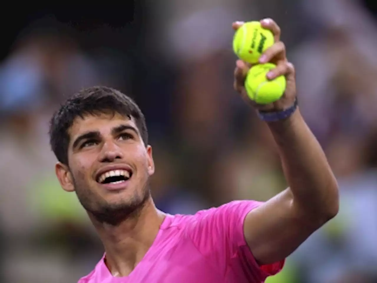 Alcaraz powers into Indian Wells third round