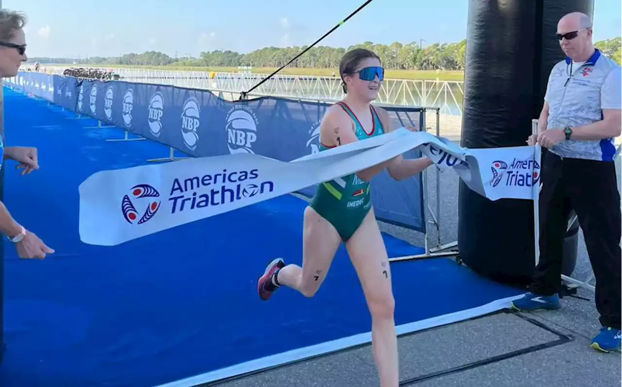 Mexicana gana medalla de oro en Campeonato Norteamericano de Triatlón