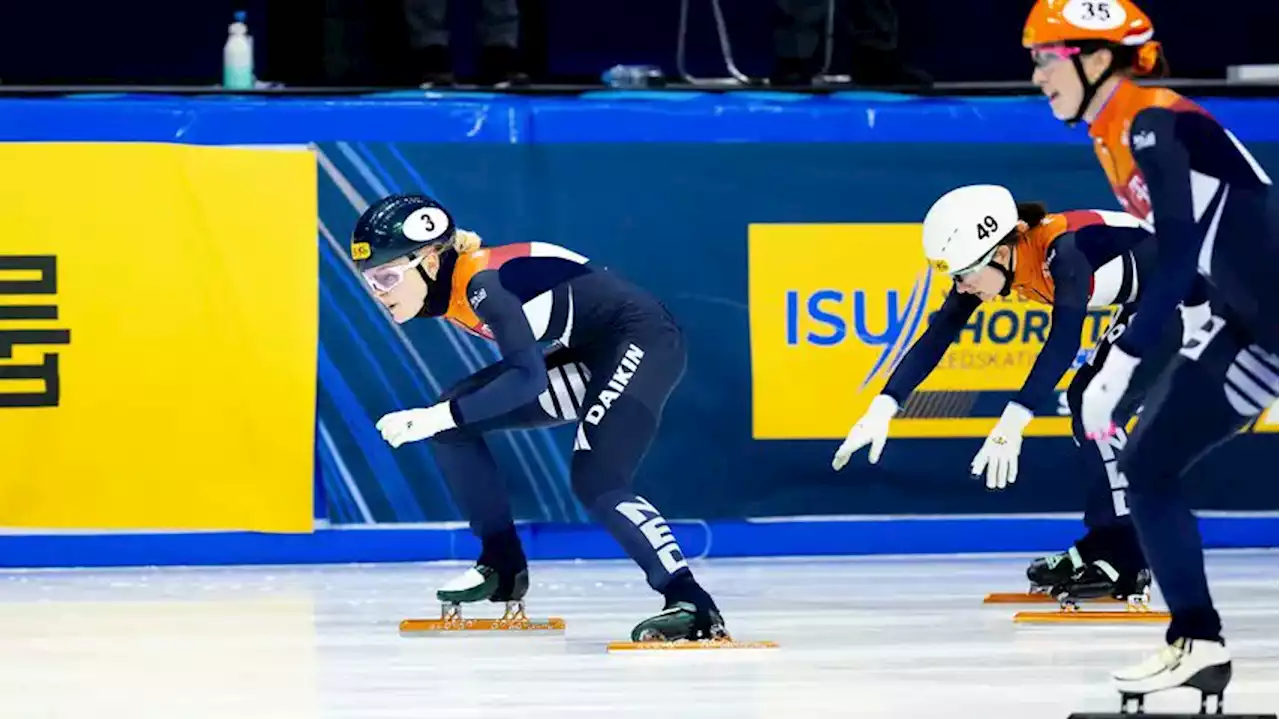 Nederlandse vrouwen pakken alle titels bij WK shorttrack: ook goud op relay