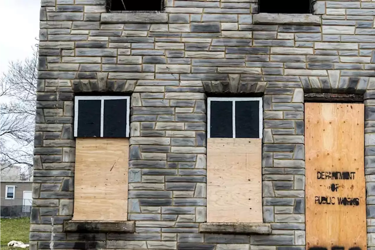 Fire rips through the Camden house where Martin Luther King once stayed