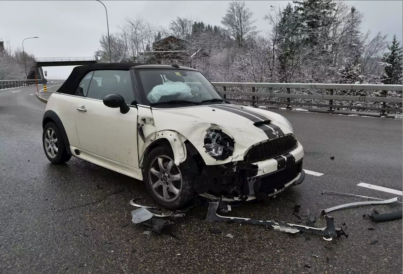 Lustmühle AR: Unfall im Verzweigungsbereich