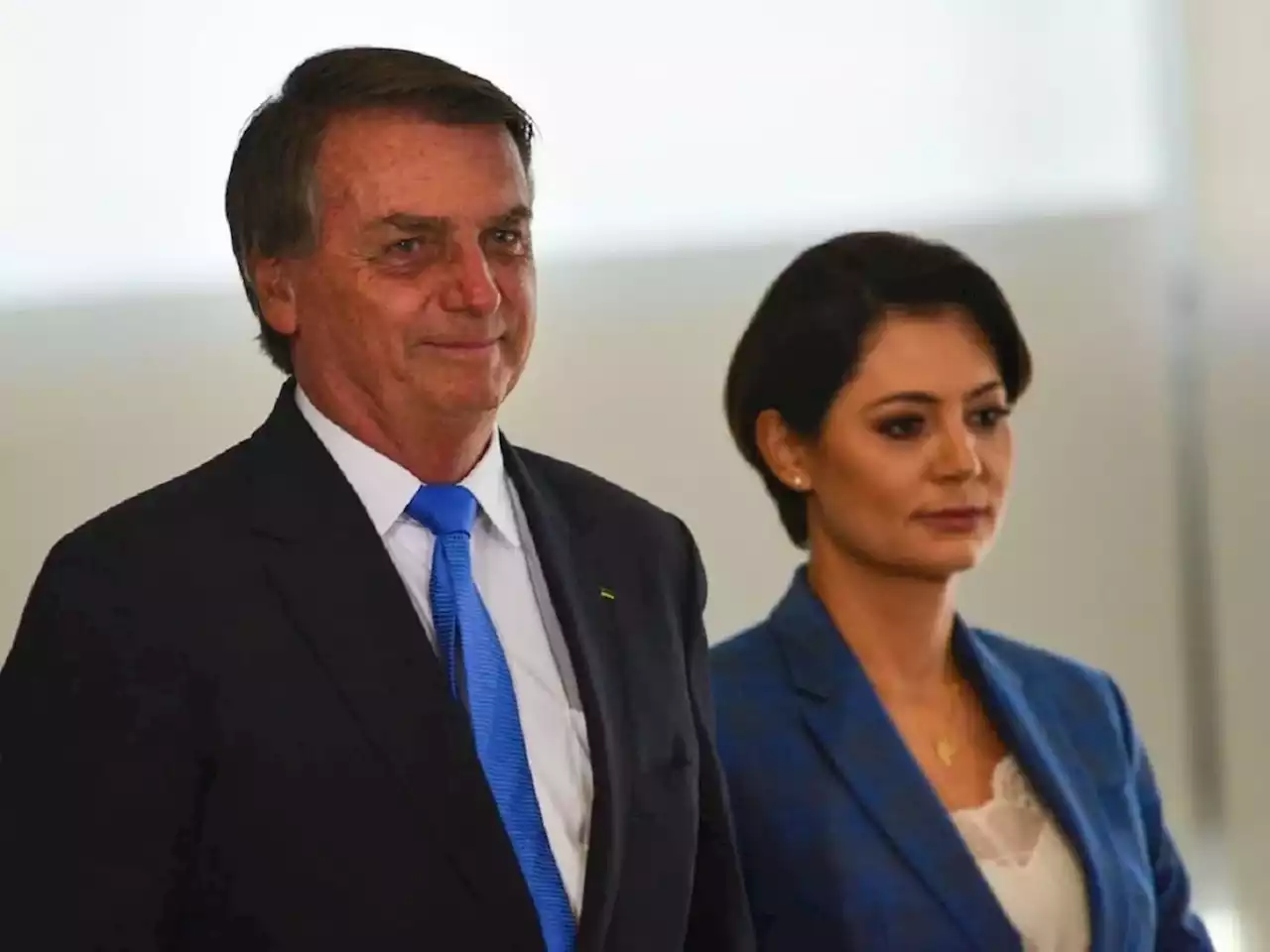 Michelle Bolsonaro declara que está morando de aluguel para não adotar cães