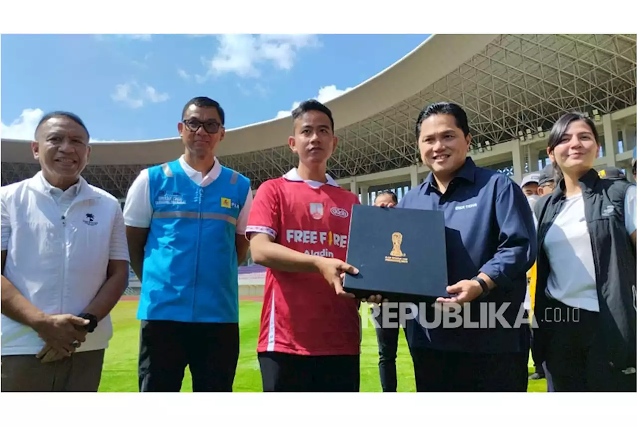 Erick Thohir Jawab Soal Kemungkinan Dicoretnya Dua Stadion oleh FIFA |Republika Online