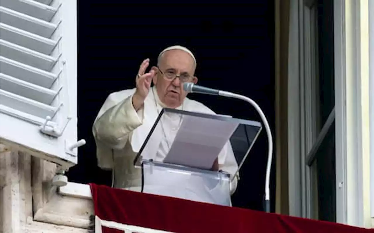 Papa Francesco: 'Solidarietà a chi soffre per guerra, specie Ucraina'