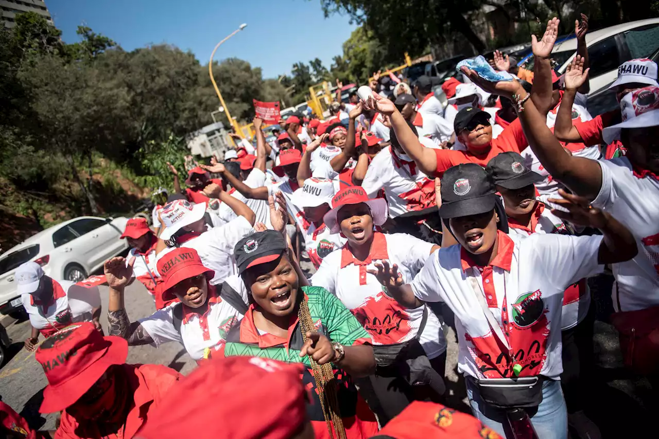 Nehawu vows to intensify public sector strike | The Citizen