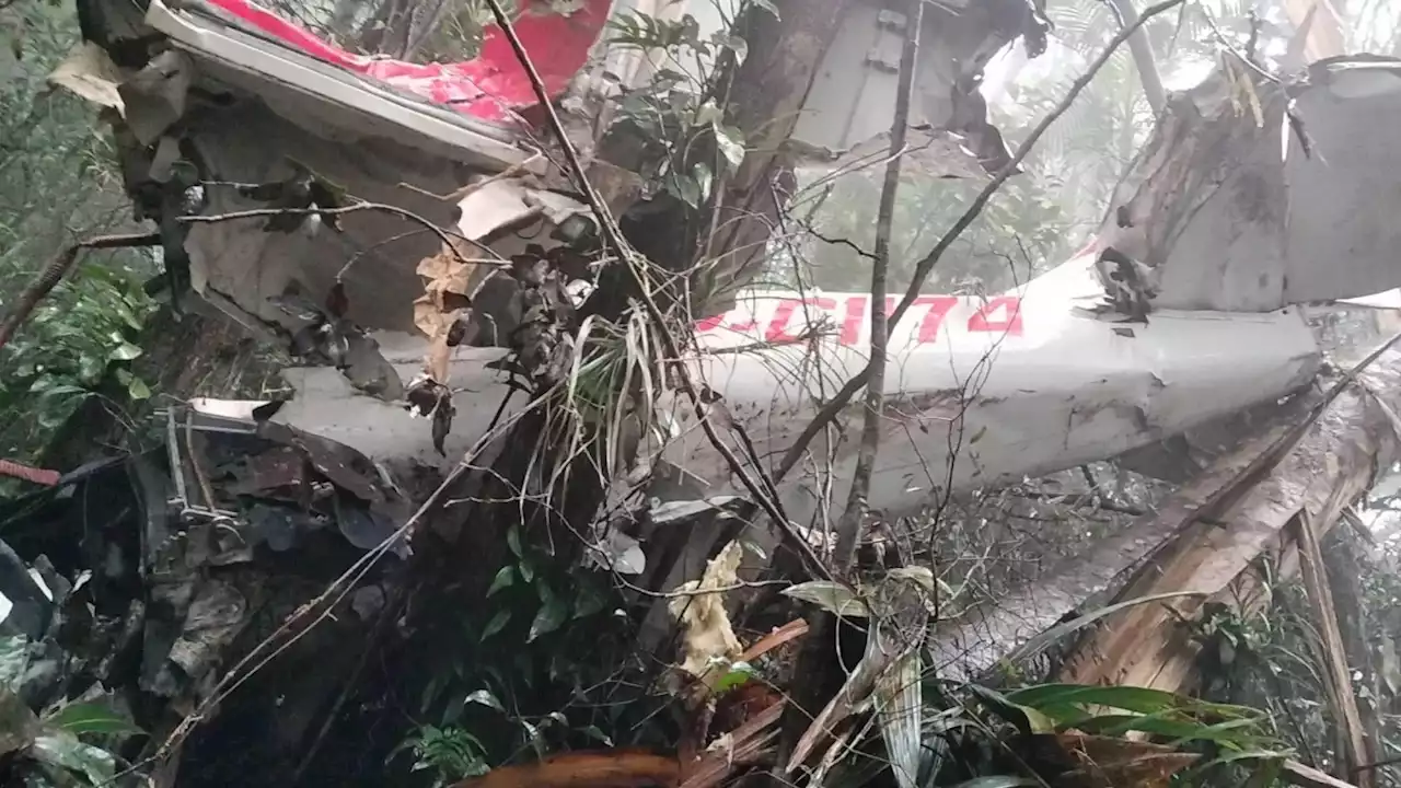Teams retrieve cadavers of captain, 5 passengers of downed Cessna plane