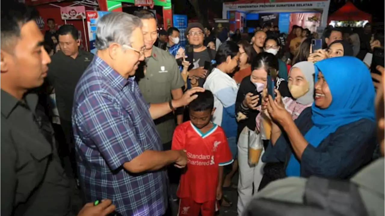 Saat Warga Solo Heboh Lihat SBY dan AHY di Festival Kuliner Benteng Vastenburg