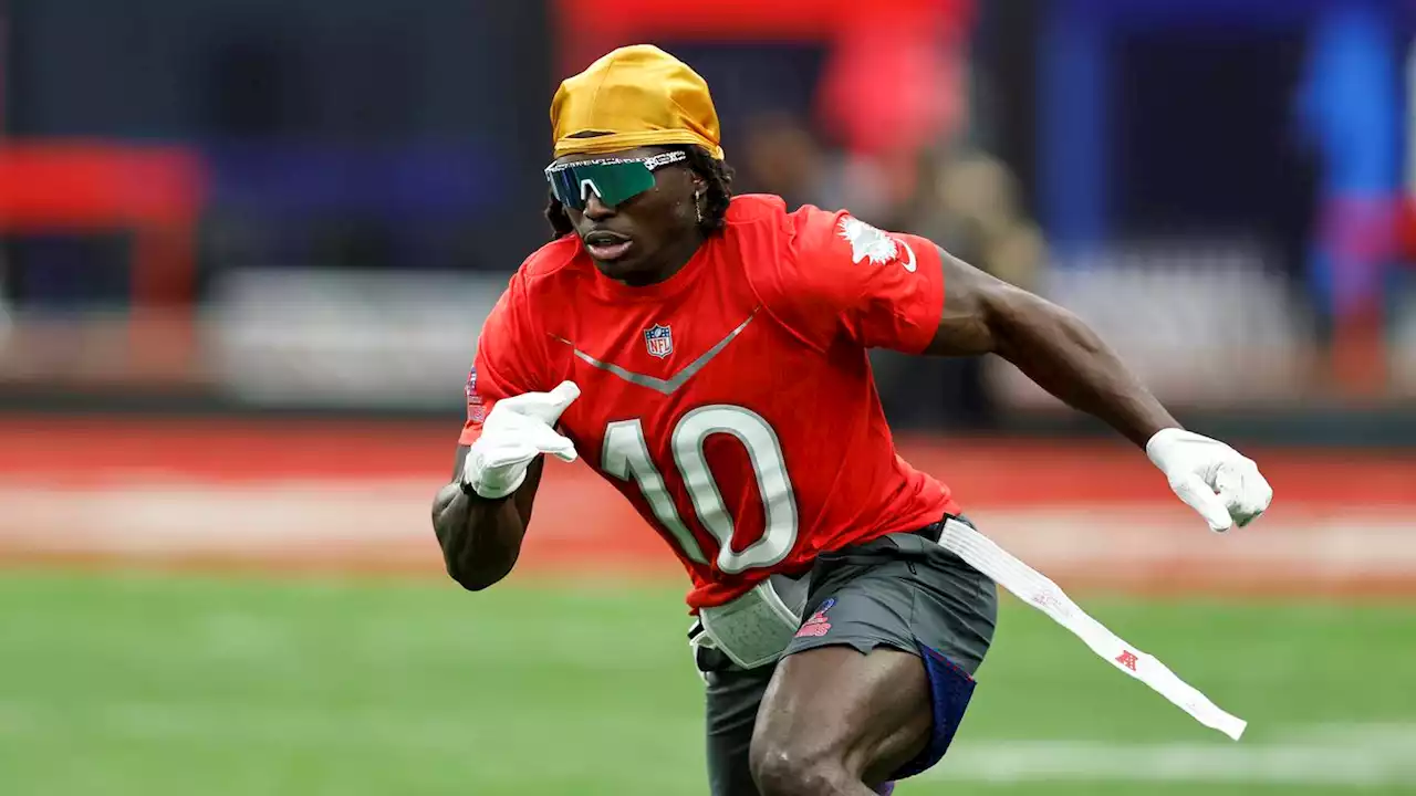 Dolphins WR Tyreek Hill competes in first track meet since 2014: 'Never racing again'