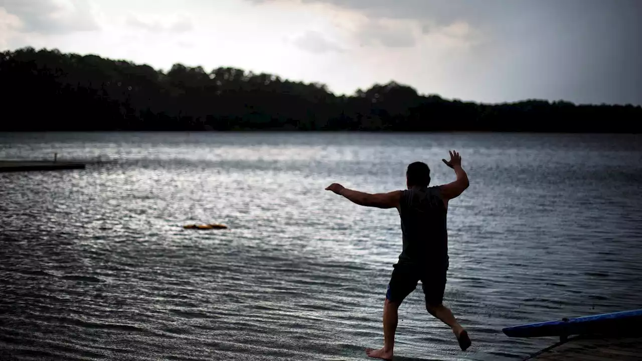 Federal officials pause plan to rename Georgia's Lake Lanier