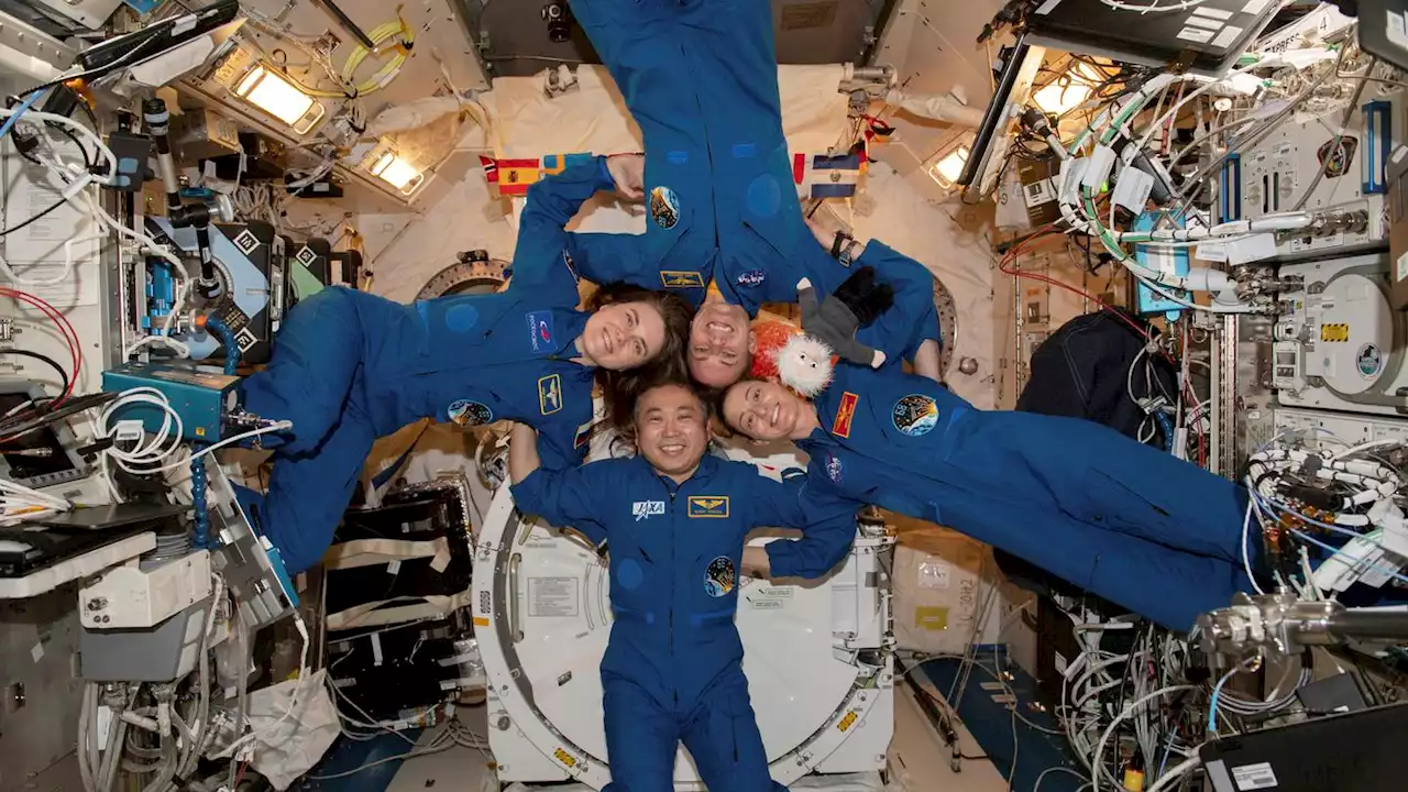 Four astronauts fly SpaceX back home, end 5-month mission