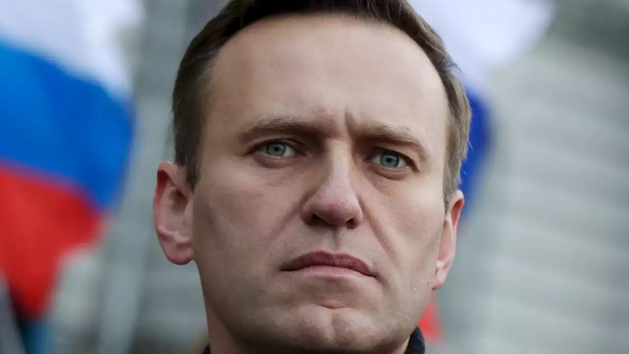 'Navalny' wins Oscar for best documentary feature; director dedicates win to political prisoner