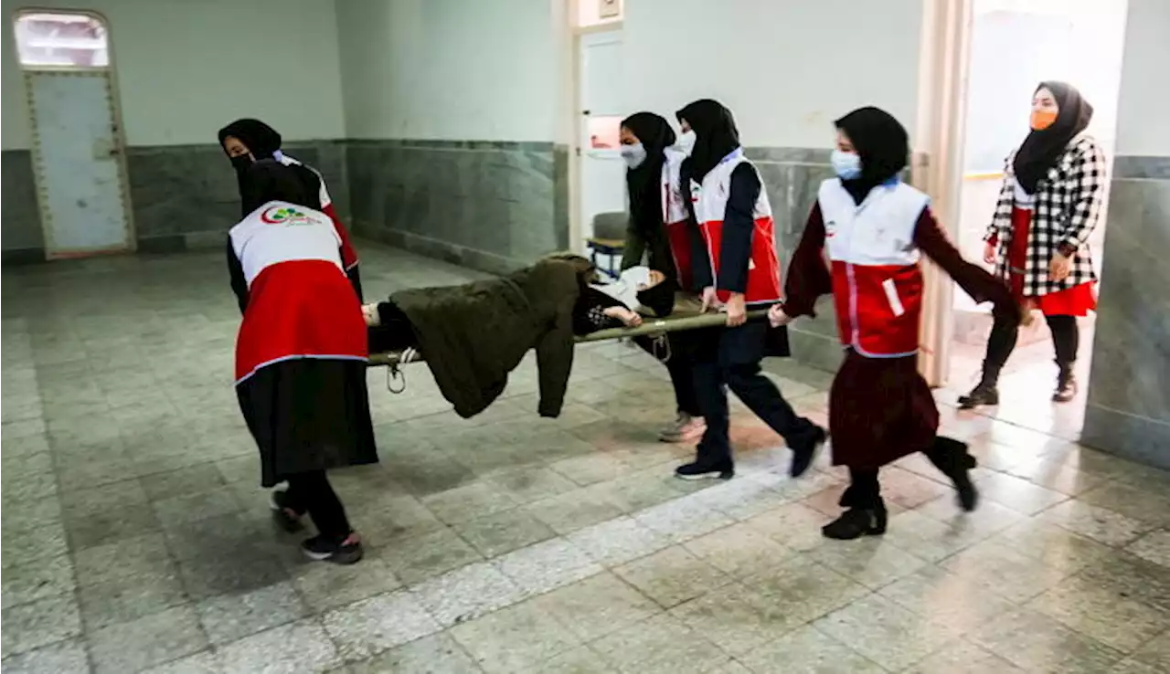 وزارت بهداشت ایران: 13 هزار دانش‌آموز مسموم شدند