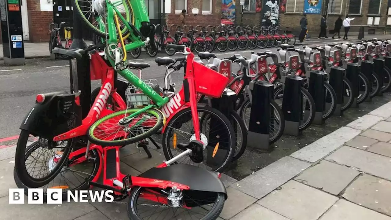 Central London: E-bike users who block pavements to face larger fines