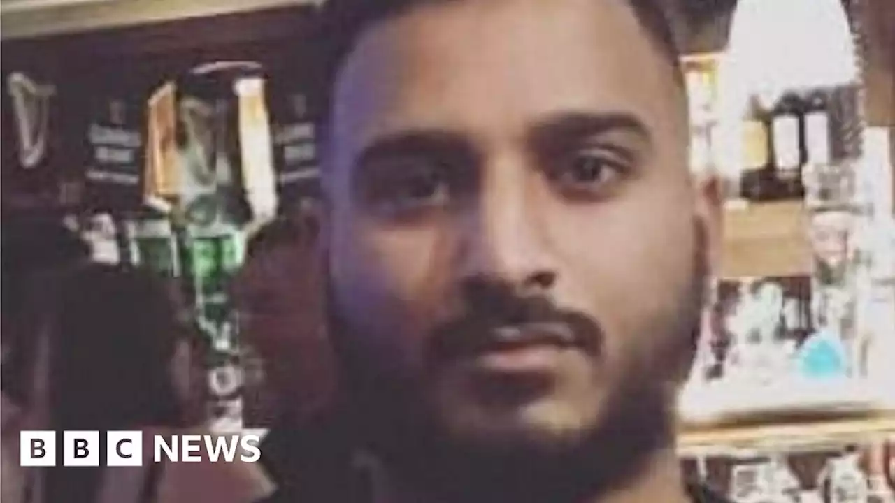 Sagar Bhatti: Mystery over death of man lying in road - coroner