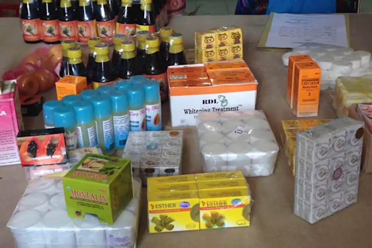 BPOM Gerebek Pabrik Obat Ilegal di Banyuwangi, Sita Barang Bukti Rp1,4 Miliar