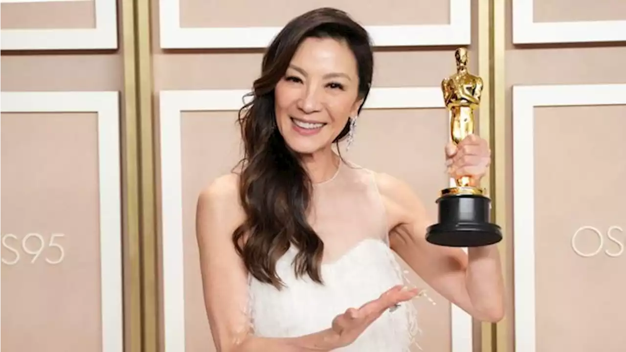 Profil Michelle Yeoh, Aktris Asia Pertama Peraih Piala Oscar