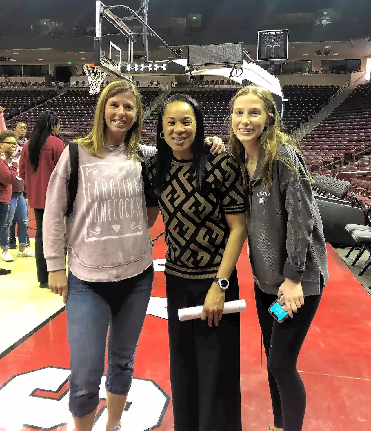 How this 1980s St. Edward star got connected to the top-ranked South Carolina women's team