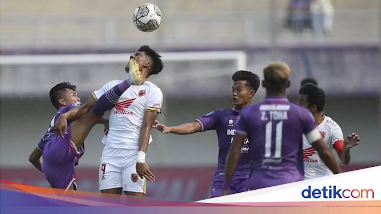 9 Kartu Kuning dan 1 Kartu Merah Warnai Laga Persita vs PSM