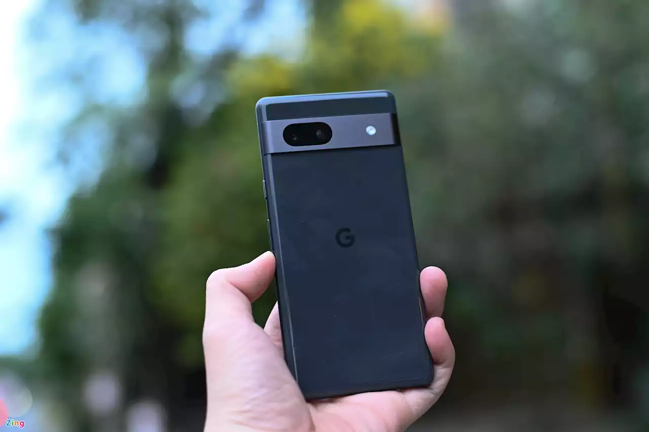 Är detta Google Pixel 7a? Det verkar som det.