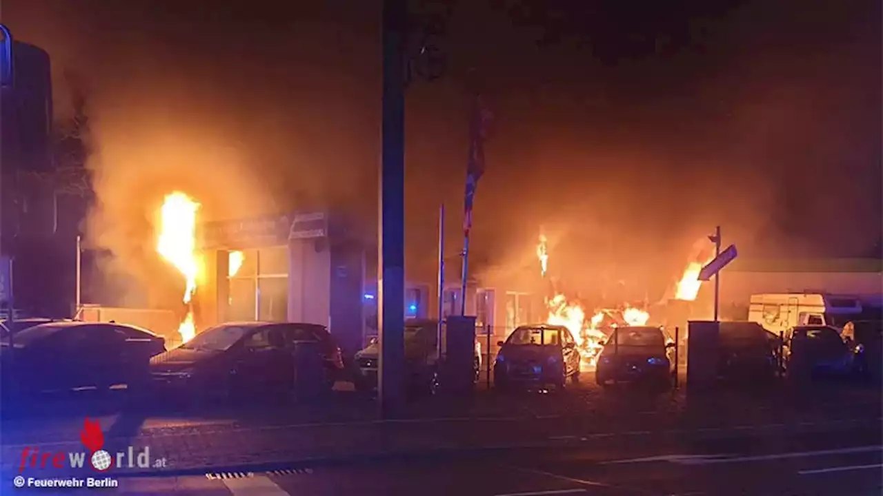 D: 14 Pkw brennen auf Gelände eines Autohändlers in Berlin, 10 weitere beschädigt