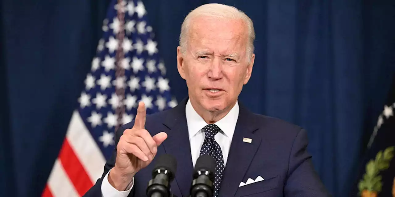 Biden defends US banking system after Silicon Valley Bank's historic collapse | Fox News Video