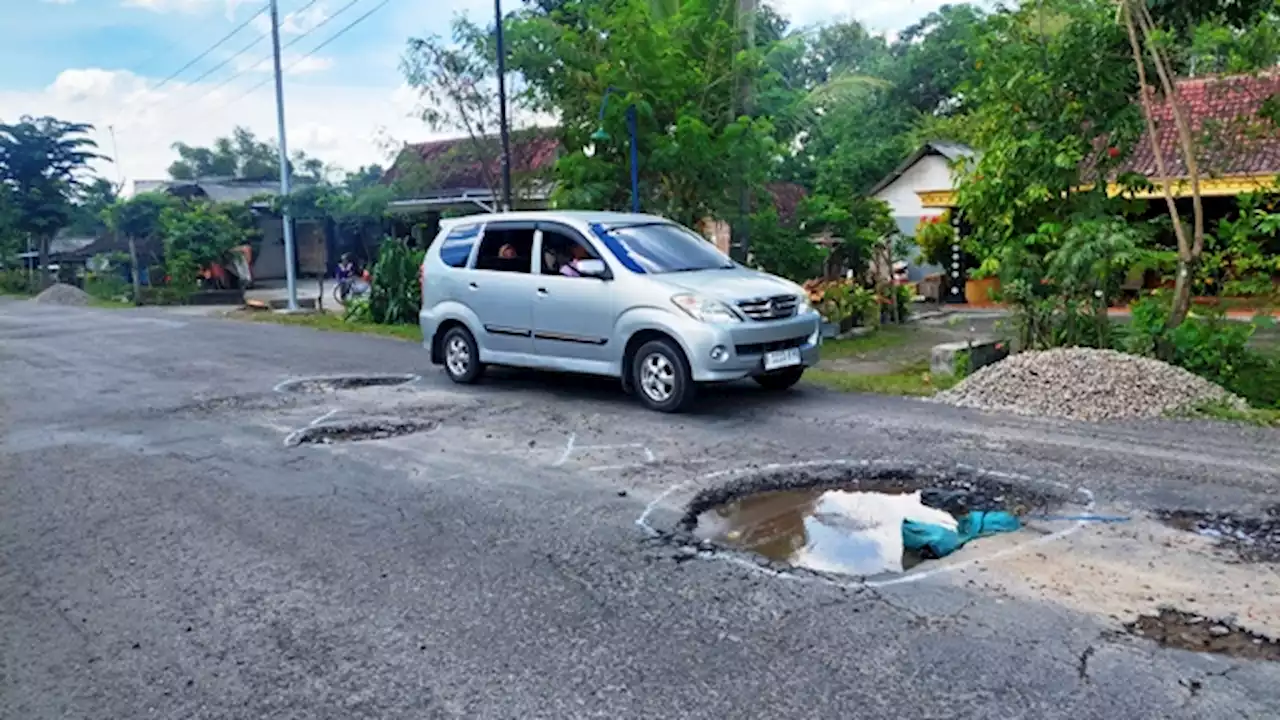 171 Kilometer Jalan Kabupaten di Madiun Rusak