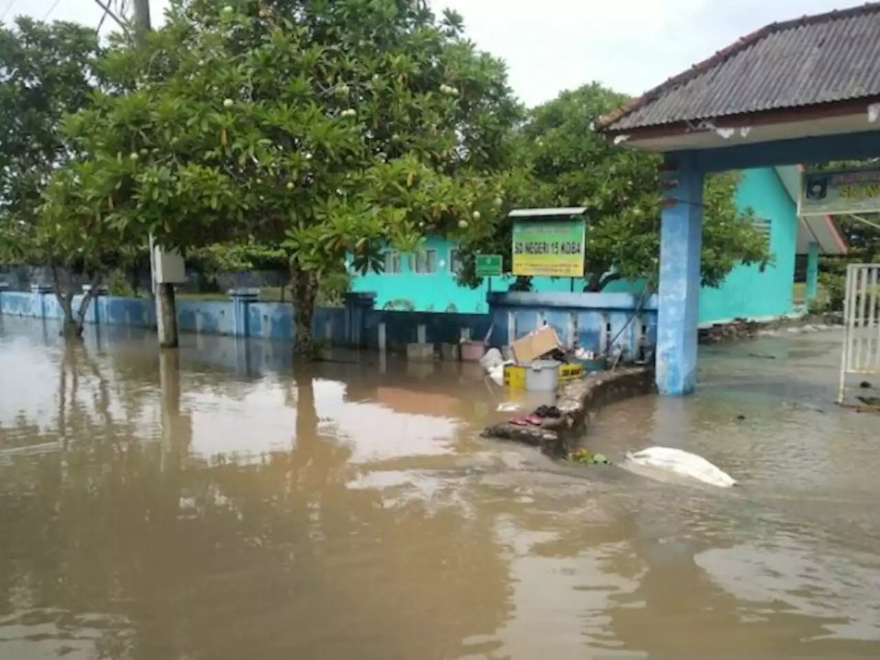 Banjir Rendam Sejumlah Rumah dan Satu Sekolah di Bangka Tengah