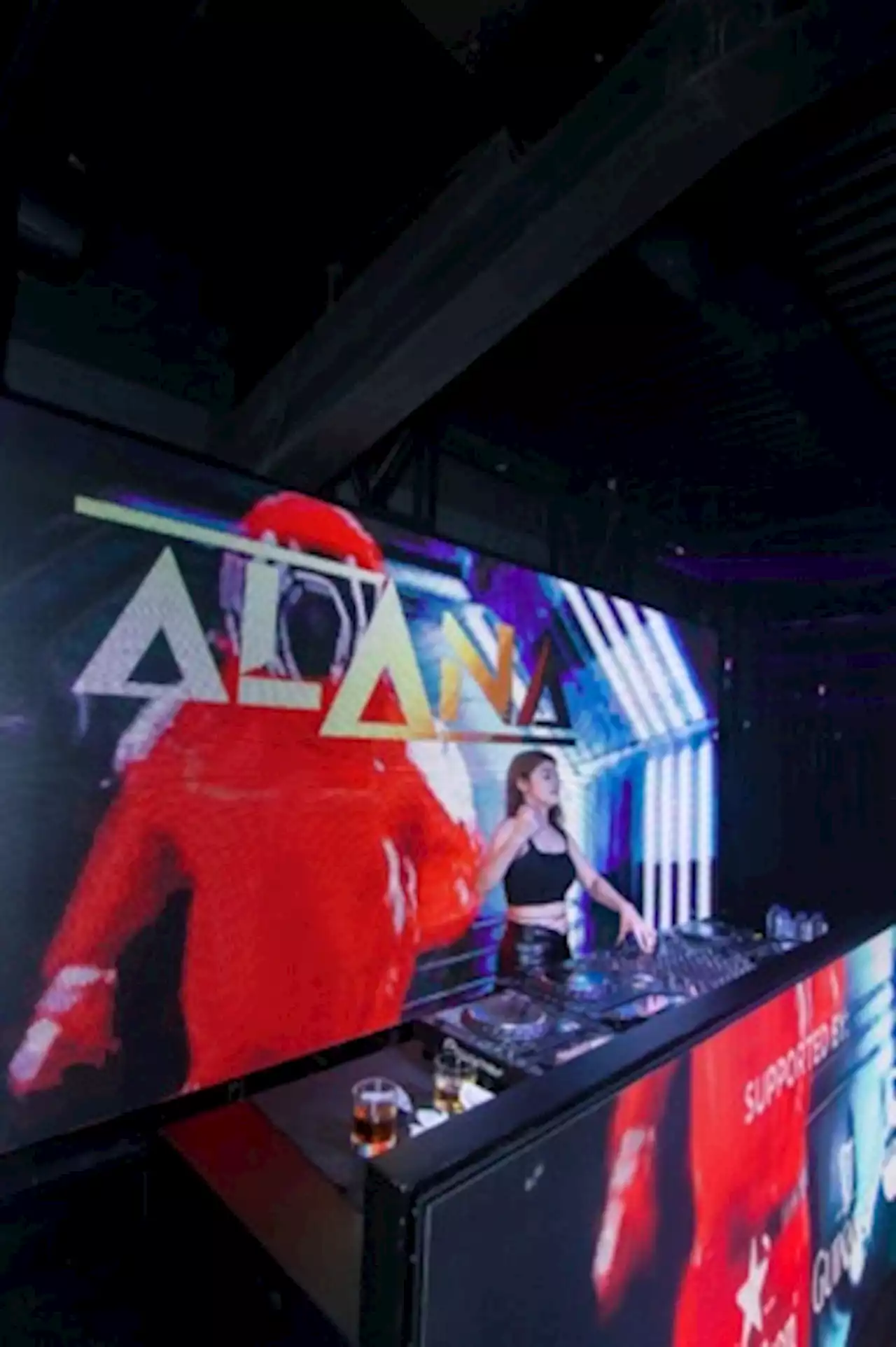 DJ Alana Sukses Bikin Partygoers di H7 Club & KTV Pesta Pora