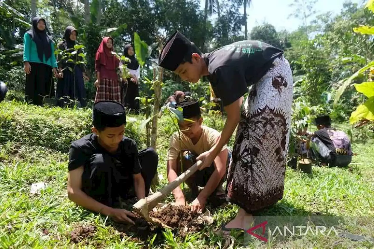 Peduli Lingkungan, Ponpes Al Musthofa Tebuireng 16 Temanggung Lakukan Ini, Keren