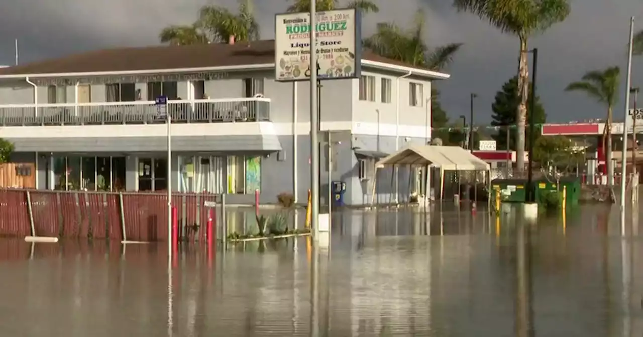 Pajaro residents defy evacuation order to protect homes from looters