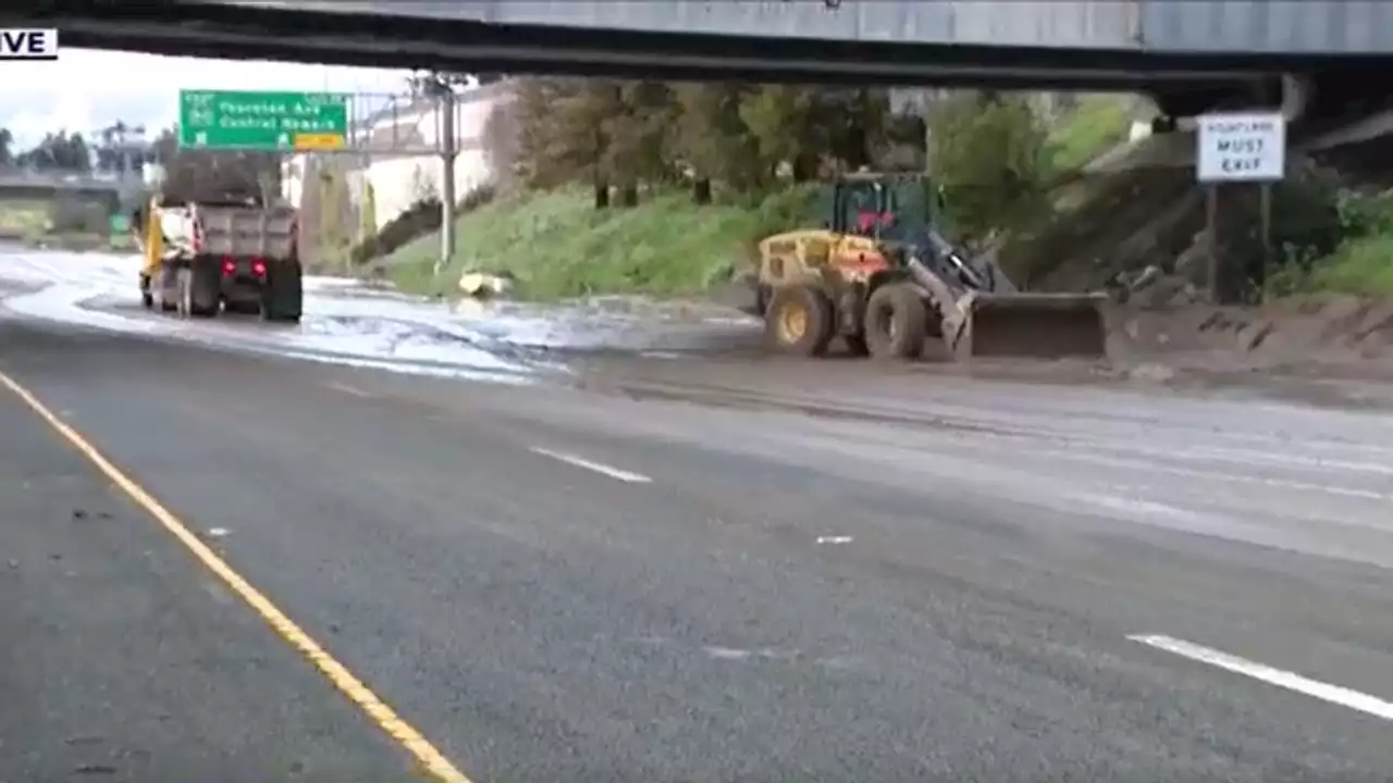 Wet weather jams traffic on I-880