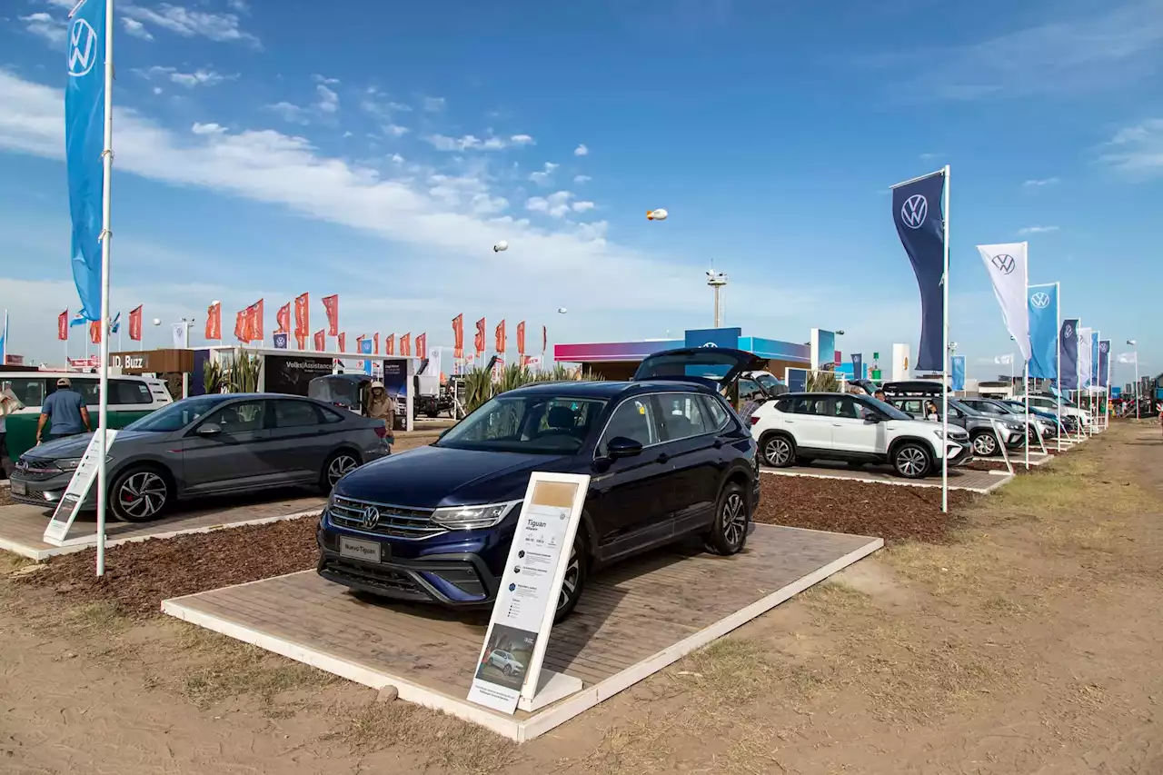 Con 22 vehículos exhibidos VW mostró su amplio y renovado stand sustentable