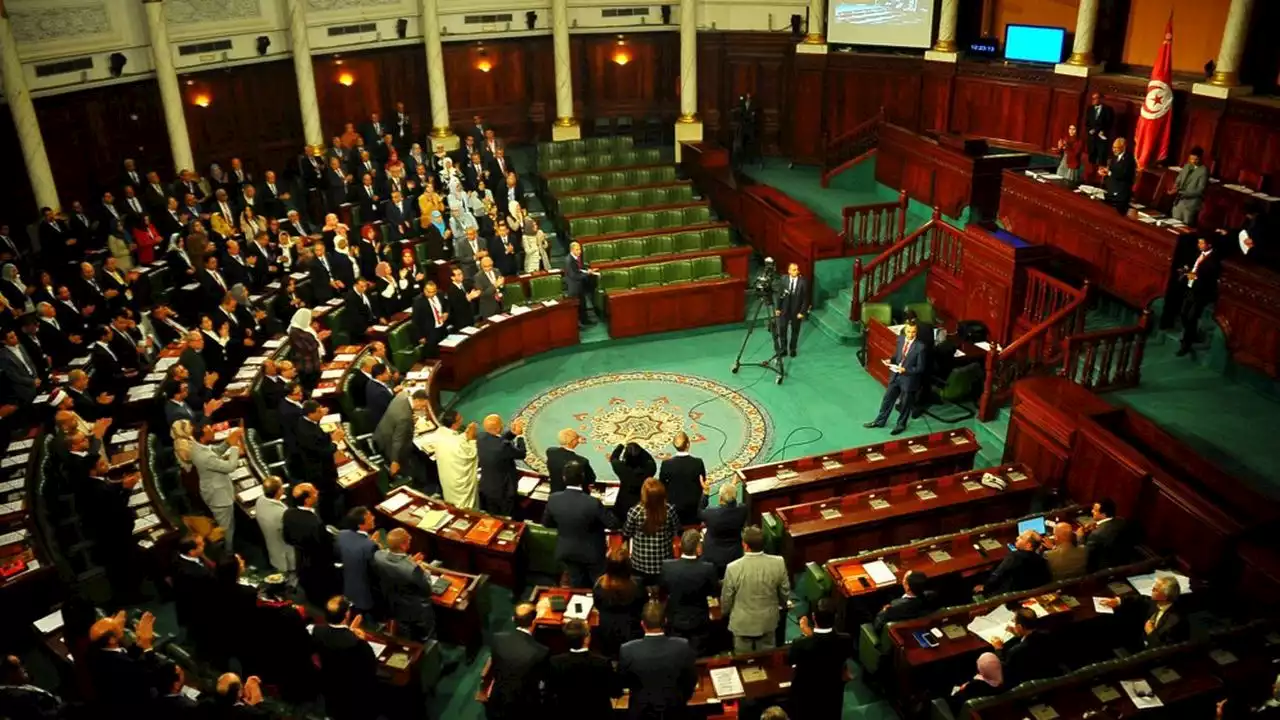 Tunisie : un nouveau Parlement aux pouvoirs affaiblis